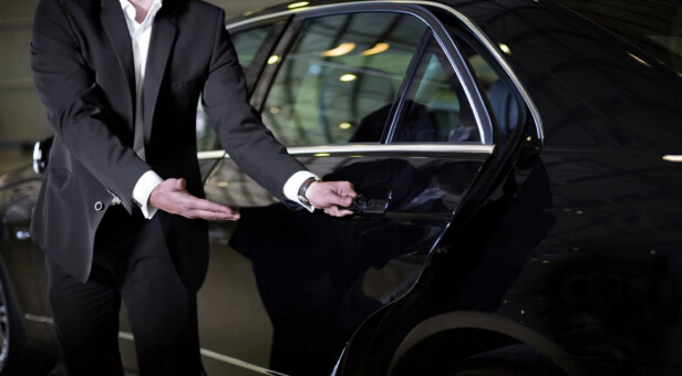 executive-rides-chauffeur-service-in-Kansas-city